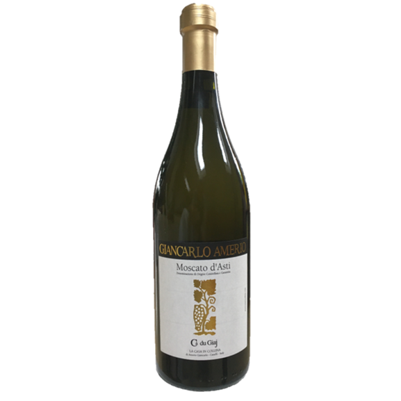 Ca' du Giaj Moscato d'Asti DOCG in an elegant bottle showcasing its rich flavors and vibrant aromas.